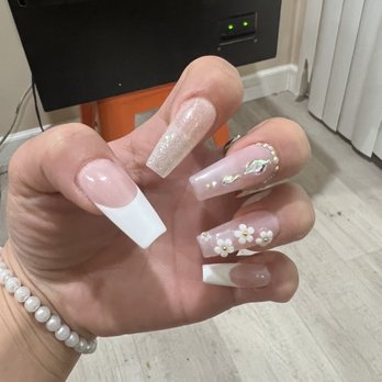 Glam Chateau - Nails by Ivy! - Nail Salons Near Me - Westminster, California