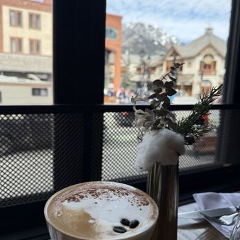 Brazen - Shaft cocktail - Canadian (New) Near Me - Banff, Alberta