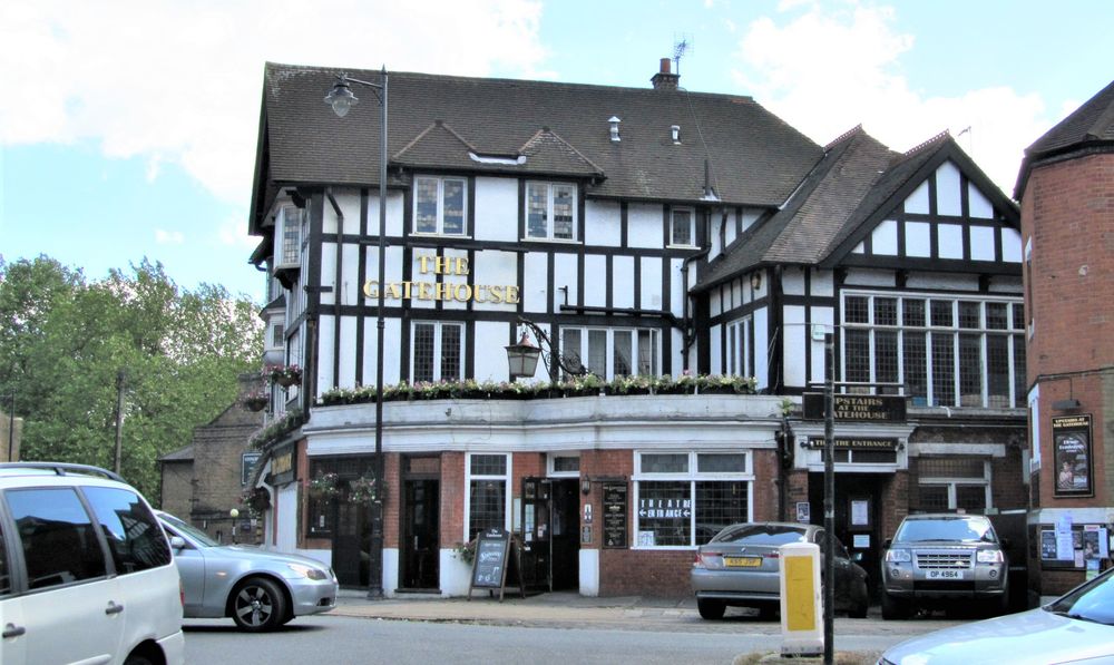 THE GATEHOUSE Updated June 2024 11 Photos 1 North Road, London