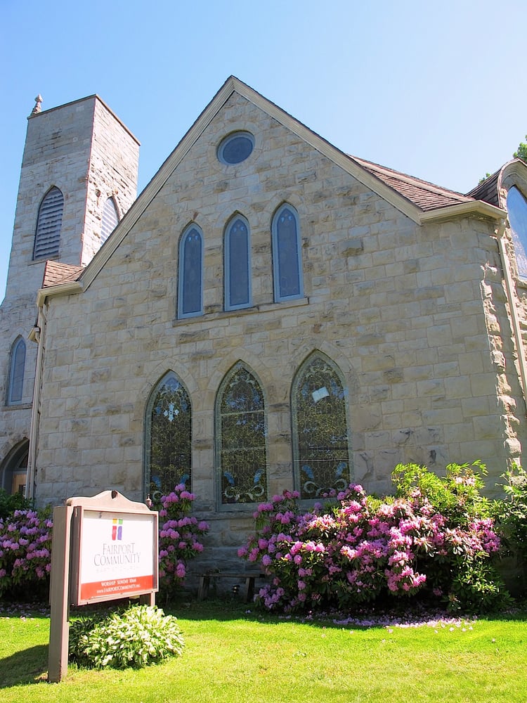 FAIRPORT COMMUNITY BAPTIST CHURCH 20 E Church St, Fairport, New York
