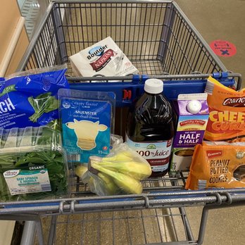 ALDI - a shopping cart full of groceries - Grocery Near Me - Chicago, Illinois