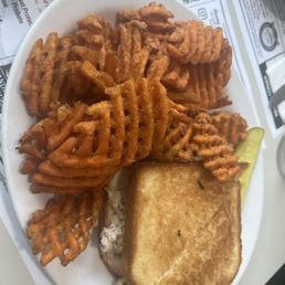 Tuna melt