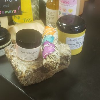 Moonlight Bath Treats - Cosmetics & Beauty Supply Near Me - Carson, California