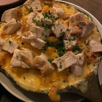 Farm Bar - Lakeview - Mac-n-cheese with chicken added - Bars Near Me - Chicago, Illinois Farm Bar - Lakeview - Mac-n-cheese with chicken added - Bars Near Me - Chicago, Illinois