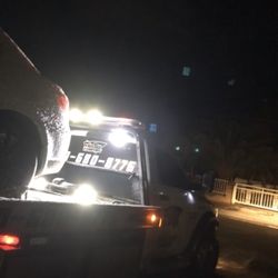 AM & PM Towing - Home safely.