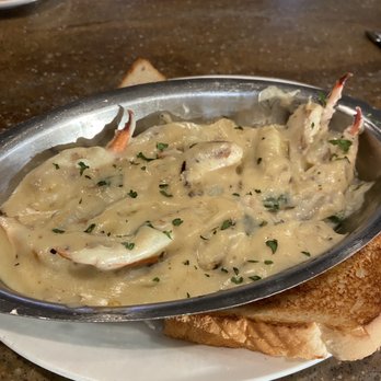 Phil's Marina Cafe - Crab claws in cream sauce - Seafood Near Me - Slidell, Louisiana