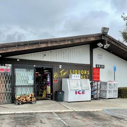 Hi-Time Liquors No 6 - Entrance