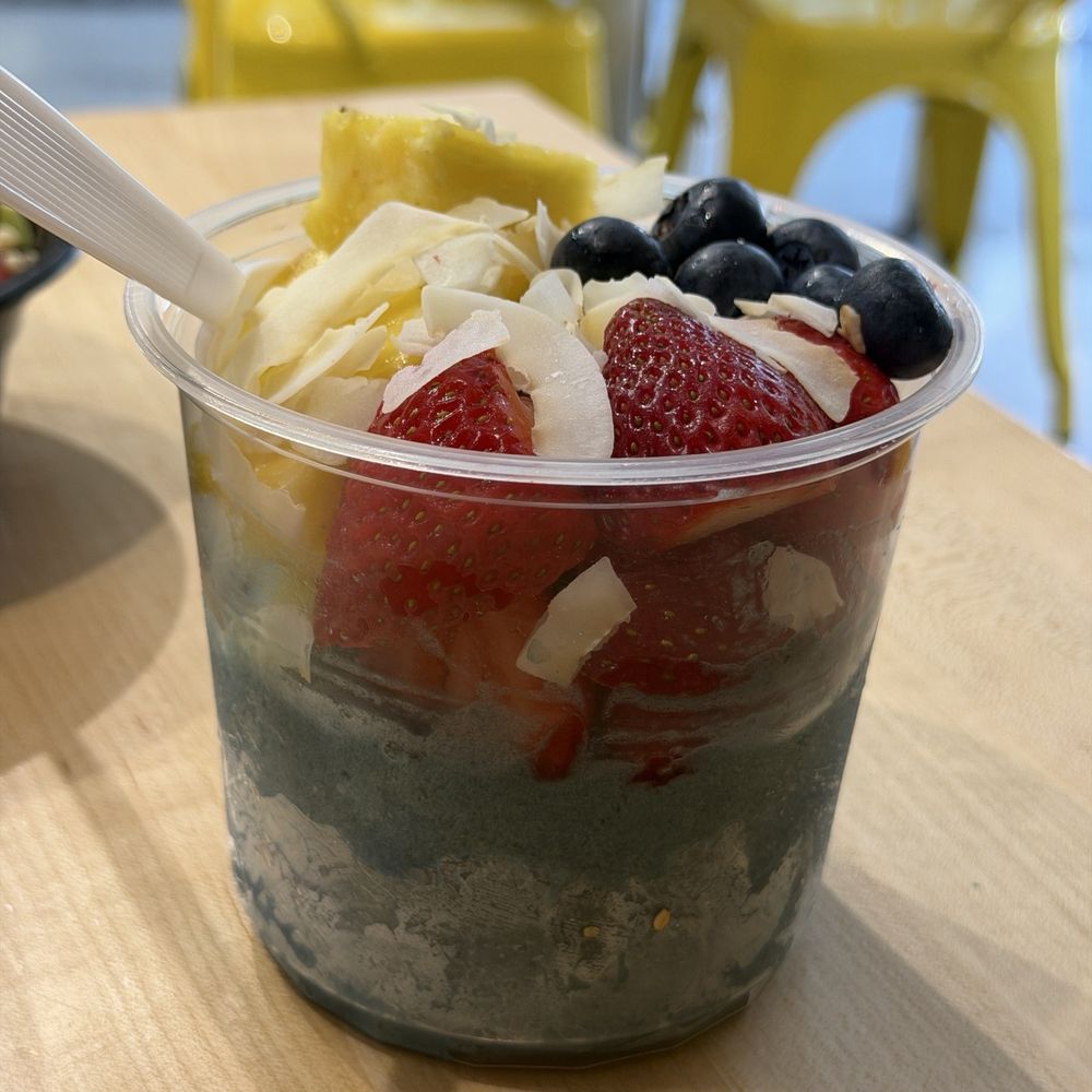 Wow Wow Hawaiian Lemonade - Berkeley - Blue Hawaii Bowl - Acai Bowls Near Me - Berkeley, California Wow Wow Hawaiian Lemonade - Berkeley - Blue Hawaii Bowl - Acai Bowls Near Me - Berkeley, California
