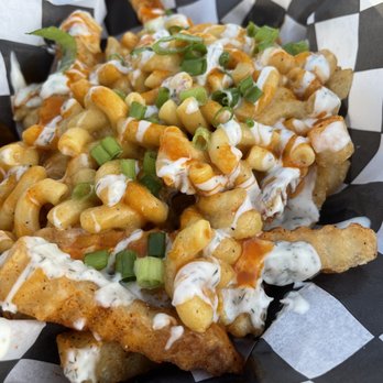 Bangin’ Vegan Eats - Mac attack fries - Food Trucks Near Me