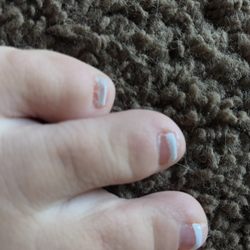 Regal Nails, Salon & Spa - Very poorly done job!!!