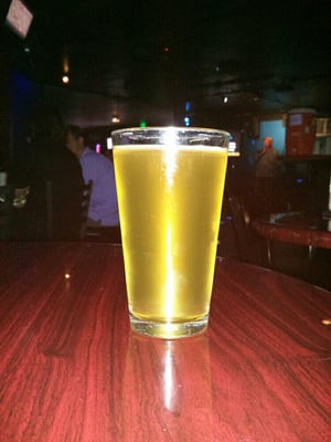 Suki's Bar & Grill by null