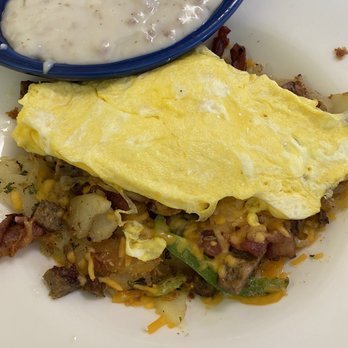 Sunnyside Up - Breakfast bowl with gravy on the side - Breakfast & Brunch Near Me - Hudson, Florida