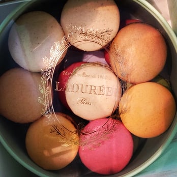Ladurée - Box of 20 macarons for €42.80 - Macarons Near Me - Roissy-en-France, 75