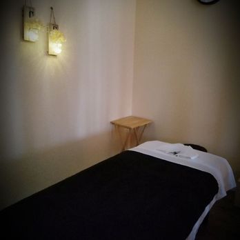Neverland Massage - Comfortable massage table for body massage. - Massage Near Me - Santee, California Neverland Massage - Comfortable massage table for body massage. - Massage Near Me - Santee, California