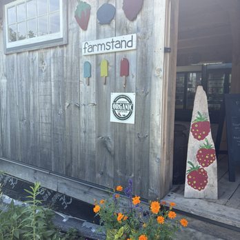 Adam's Berry Farm - Farmstand - Fruits & Veggies Near Me - Charlotte, Vermont