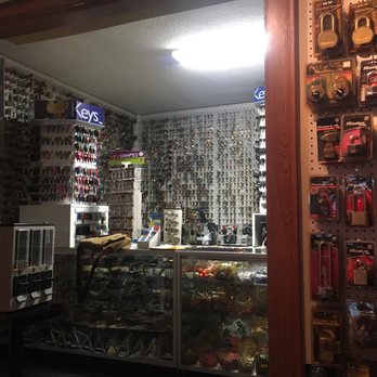 B & B's Lock Technicians - Keys & Locksmiths Near Me - Farmingdale, New York B & B's Lock Technicians - Keys & Locksmiths Near Me - Farmingdale, New York