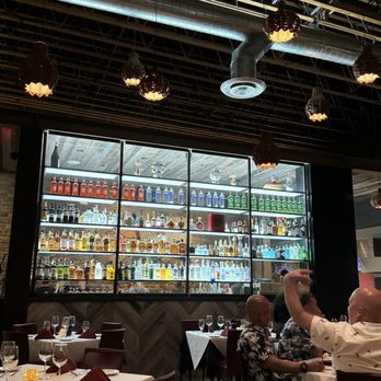 Il Corso - Palm Springs - Ambiance - Italian Near Me - Palm Springs, California Il Corso - Palm Springs - Ambiance - Italian Near Me - Palm Springs, California
