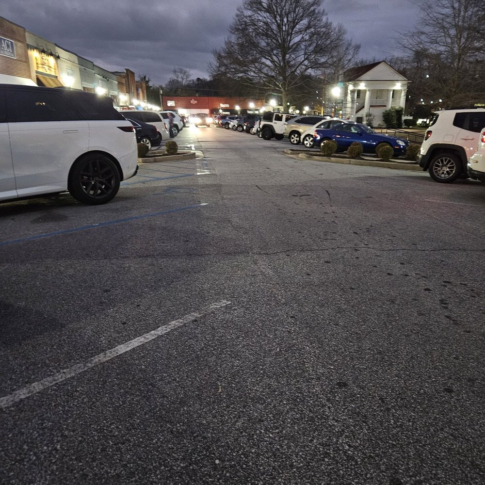 Blue Heron Restaurant & Sushi Bar - Parking one way - go early or plan ahead - Sushi Bars Near Me - Pendleton, South Carolina Blue Heron Restaurant & Sushi Bar - Parking one way - go early or plan ahead - Sushi Bars Near Me - Pendleton, South Carolina