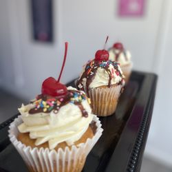 The Sweet Potato - Banana split cupcakes