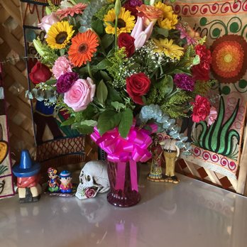 Patty's flower paradise - Lovely - Floral Designers Near Me - Long Beach, California