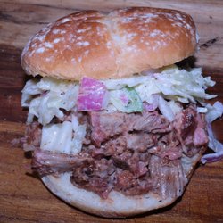 Greenes Smokin BBQ - BBQ pulled pork with homemade coleslaw