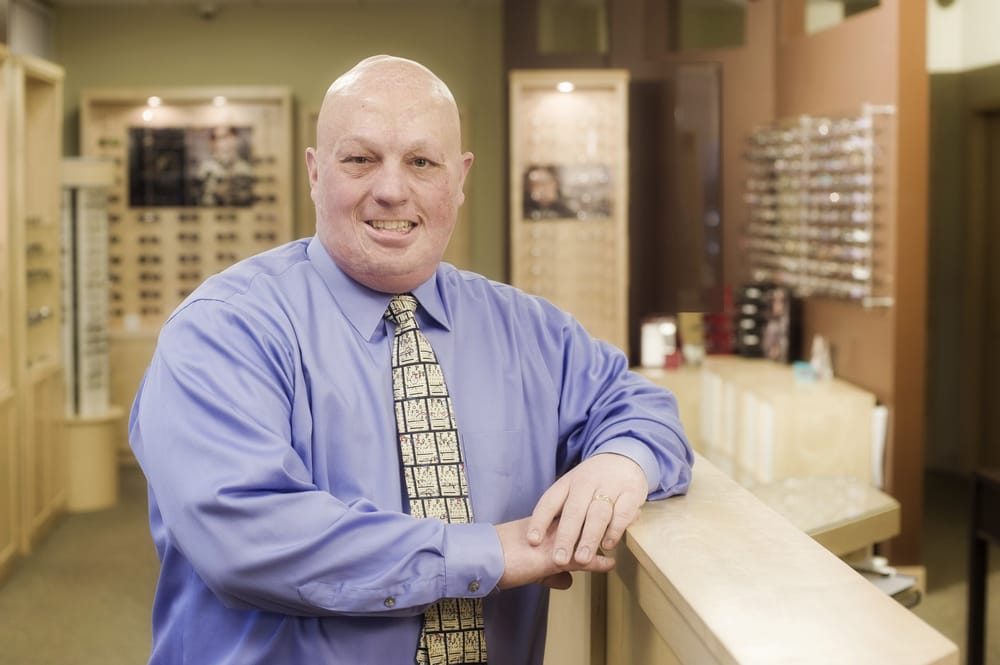 ADVANCED VISION CLINIC & OPTICAL Updated September 2024 1099 Helmo