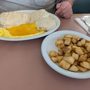 Wren's Cafe - Chicken Fried steak, biscuit with gravy, eggs with cheese and potatoes. - Breakfast & Brunch Near Me - Vacaville, California Wren's Cafe - Chicken Fried steak, biscuit with gravy, eggs with cheese and potatoes. - Breakfast & Brunch Near Me - Vacaville, California
