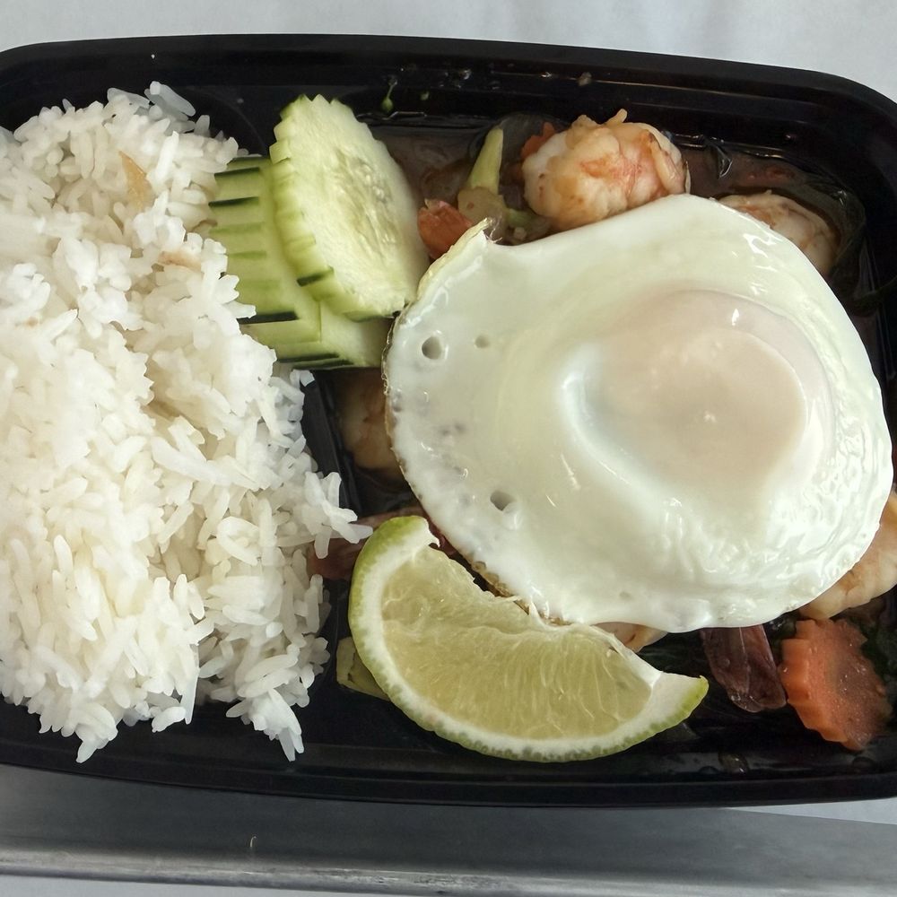Pad Kra Pap with Shrimp Pad Kra Pap with Shrimp