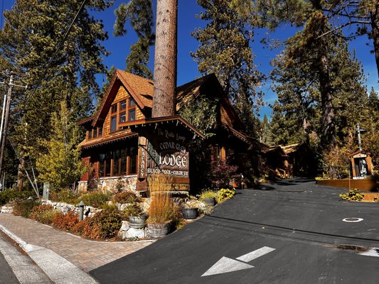 Cedar Glen Lodge by null