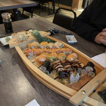 Yako Sushi House - 4 special rolls - salmon lover, badger, polar bear, dancing eel 2 classic rolls - yellowtail scallion, spicy scallop - Sushi Bars Near Me - Madison, Wisconsin Yako Sushi House - 4 special rolls - salmon lover, badger, polar bear, dancing eel 2 classic rolls - yellowtail scallion, spicy scallop - Sushi Bars Near Me - Madison, Wisconsin