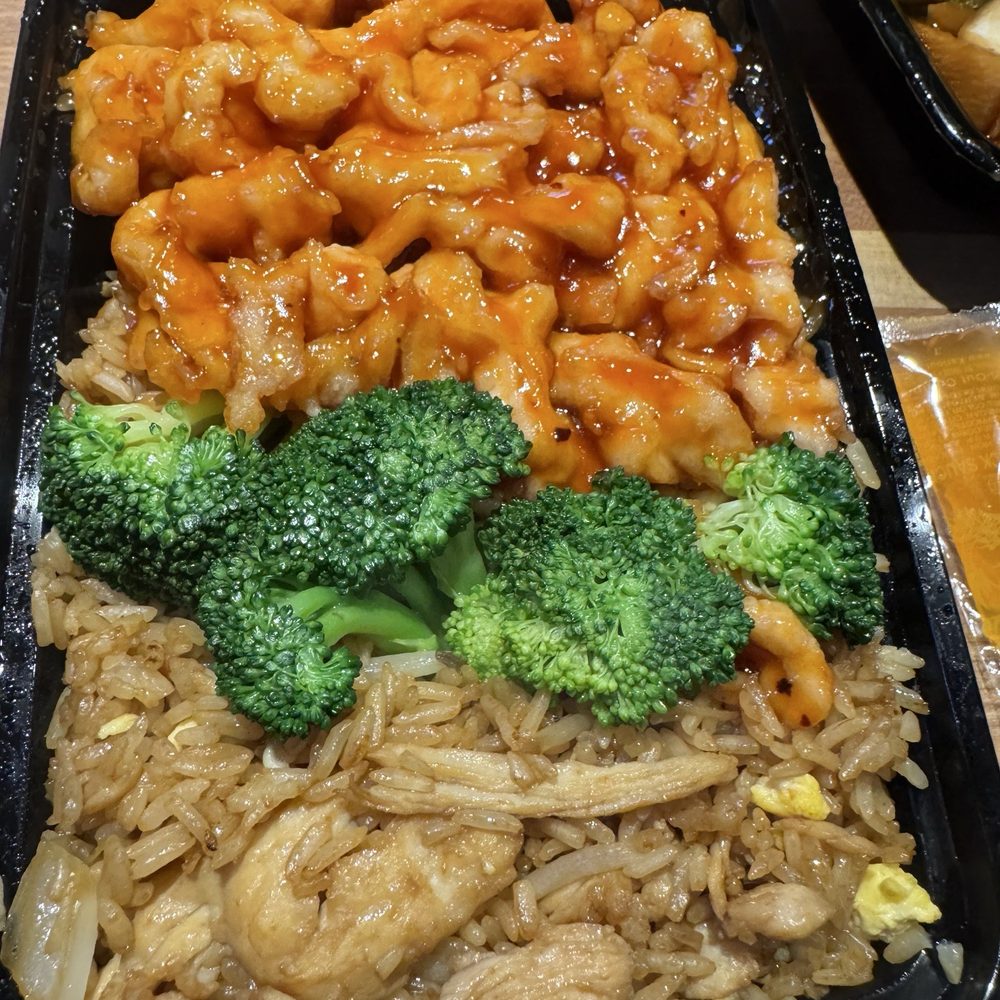 China Star - S10. General Tso's Chicken - Chinese Near Me - Monona, Wisconsin