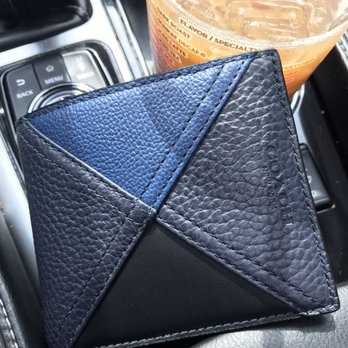 Coach Factory Outlet - Beautiful in the sun - Outlet Stores Near Me - Hanover, Maryland