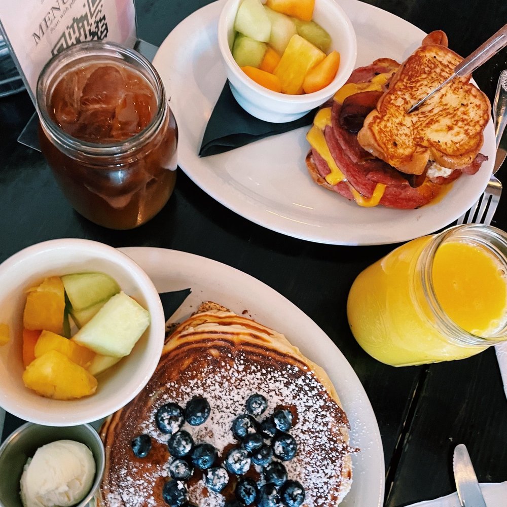 The Committed Pig - Blueberry pancakes Brunchwich - Breakfast & Brunch Near Me - Morristown, New Jersey The Committed Pig - Blueberry pancakes Brunchwich - Breakfast & Brunch Near Me - Morristown, New Jersey