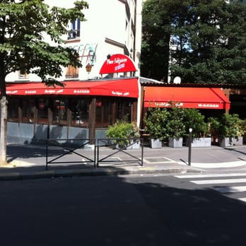 Le Place Falguière - La devanture du restaurant - French Near Me - Paris, 75
