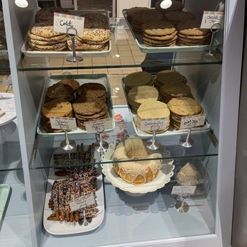 Sweet Mandy B's - Display case - Desserts Near Me - Chicago, Illinois Sweet Mandy B's - Display case - Desserts Near Me - Chicago, Illinois