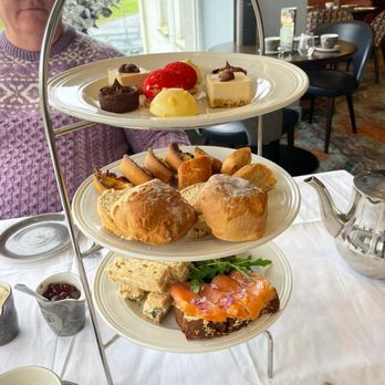 Hotel Woodstock - Nice sampling of savory and sweet - Hotels Near Me - Ennis, CE Hotel Woodstock - Nice sampling of savory and sweet - Hotels Near Me - Ennis, CE