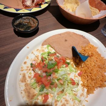 Jose's Blue Sombrero - Chicken quesadilla - Mexican Near Me - Wauwatosa, Wisconsin Jose's Blue Sombrero - Chicken quesadilla - Mexican Near Me - Wauwatosa, Wisconsin