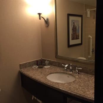 Boston Marriott Burlington - Bathroom sink - Hotels Near Me - Burlington, Massachusetts Boston Marriott Burlington - Bathroom sink - Hotels Near Me - Burlington, Massachusetts