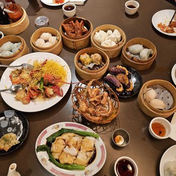 Dine & Dim - Dim sum spread - Dim Sum Near Me - Toronto, Ontario Dine & Dim - Dim sum spread - Dim Sum Near Me - Toronto, Ontario