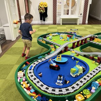 Play Street Museum - Gaithersburg - Duplo table - Children's Museums Near Me - Gaithersburg, Maryland