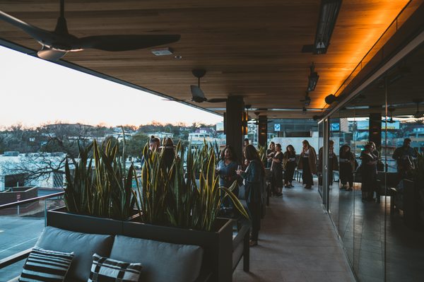 Bar AC by null