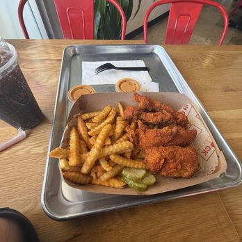 Main Chick Hot Chicken - Combo 2 - Chicken Shop Near Me - Sherman oaks, California Main Chick Hot Chicken - Combo 2 - Chicken Shop Near Me - Sherman oaks, California