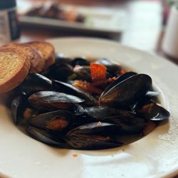 Social Oak Chophouse & Wine Bar