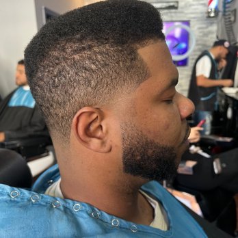 Best Choice Barbershop - Barbers Near Me - Jackson Heights, New York