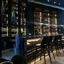 Marky's Caviar Lounge - The interior/bar