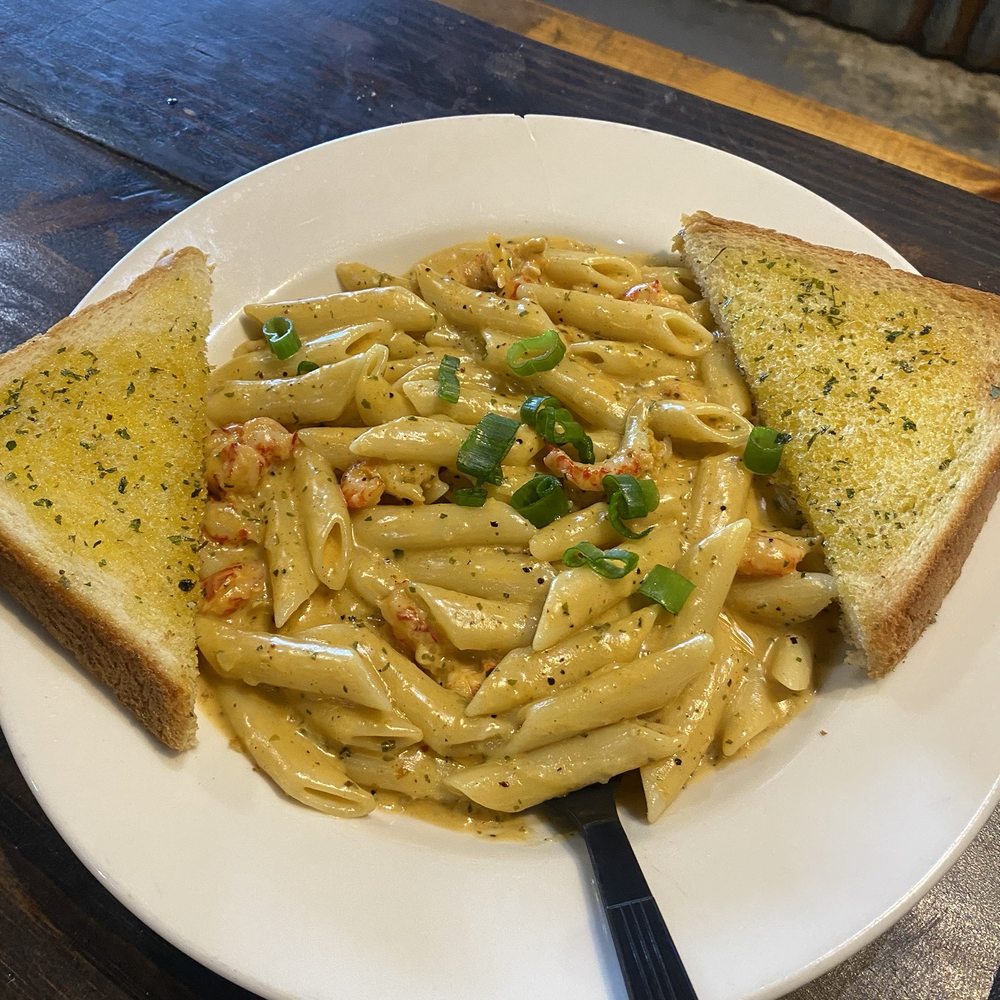 Honore's Cajun Cafe - Cajun crawfish pasta - Cajun/Creole Near Me - Manvel, Texas