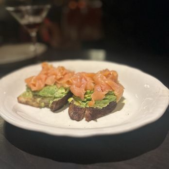 Trivoli Tavern - Smoked salmon toast - American Near Me - Chicago, Illinois Trivoli Tavern - Smoked salmon toast - American Near Me - Chicago, Illinois
