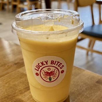 Lucky Bites - Mango-pineapple smoothie - Poke Near Me - Bellevue, Pennsylvania