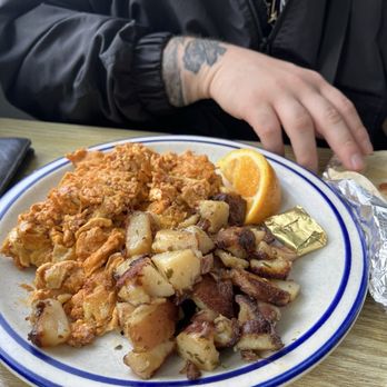 Beach Street Cafe - Chorizo Scramble - Breakfast & Brunch Near Me - Santa Cruz, California Beach Street Cafe - Chorizo Scramble - Breakfast & Brunch Near Me - Santa Cruz, California