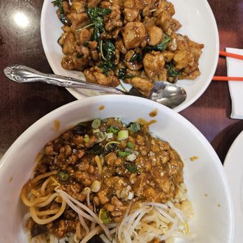 Taiwan Cafe - chicken (top) and noodles (below) - Chinese Near Me - Milpitas, California Taiwan Cafe - chicken (top) and noodles (below) - Chinese Near Me - Milpitas, California